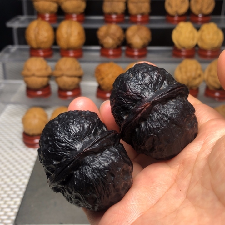 文玩核桃把件16粗筋玉罗汉