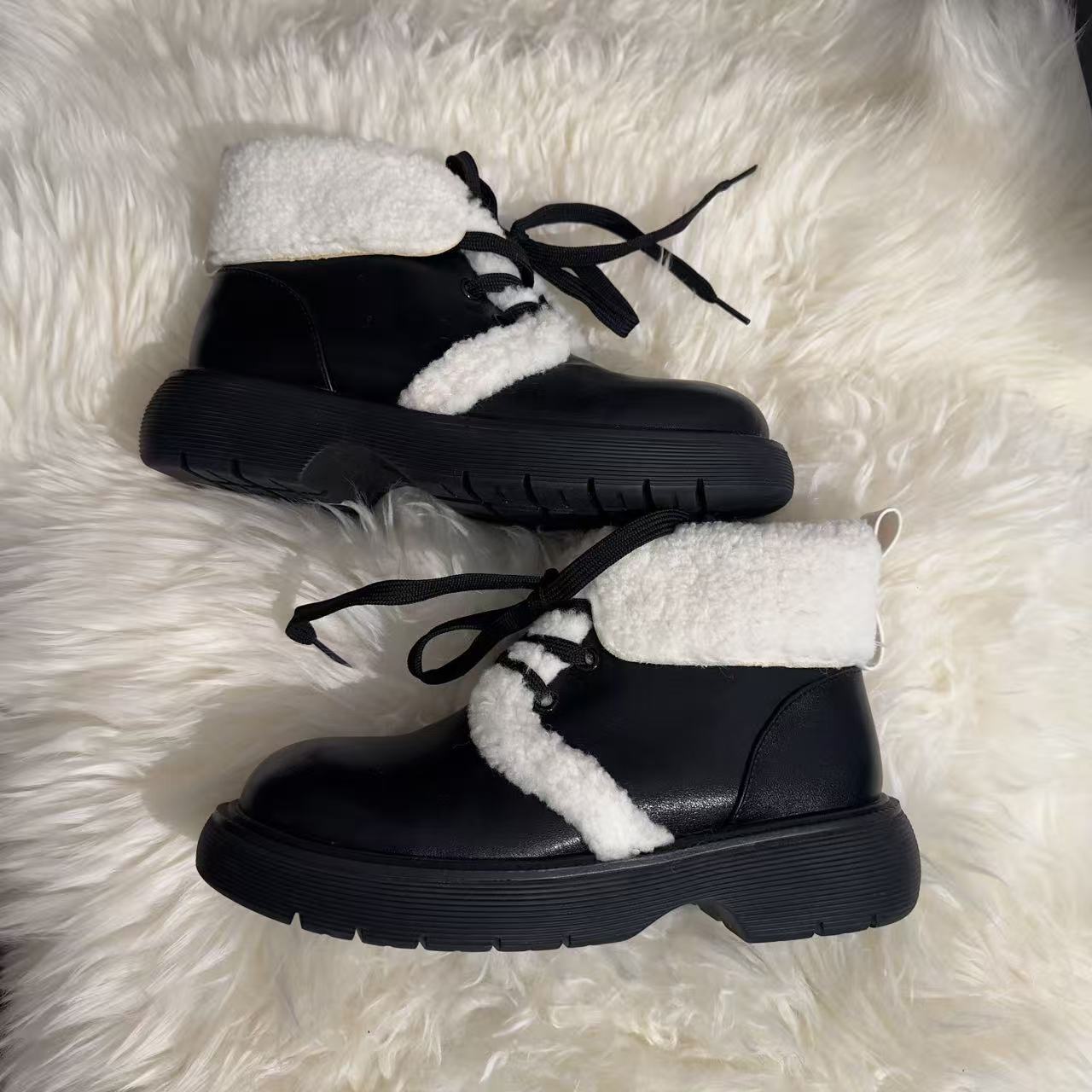 【首次PO价】西町村屋复古时尚百搭加绒系带厚底秋冬短靴AD8707016