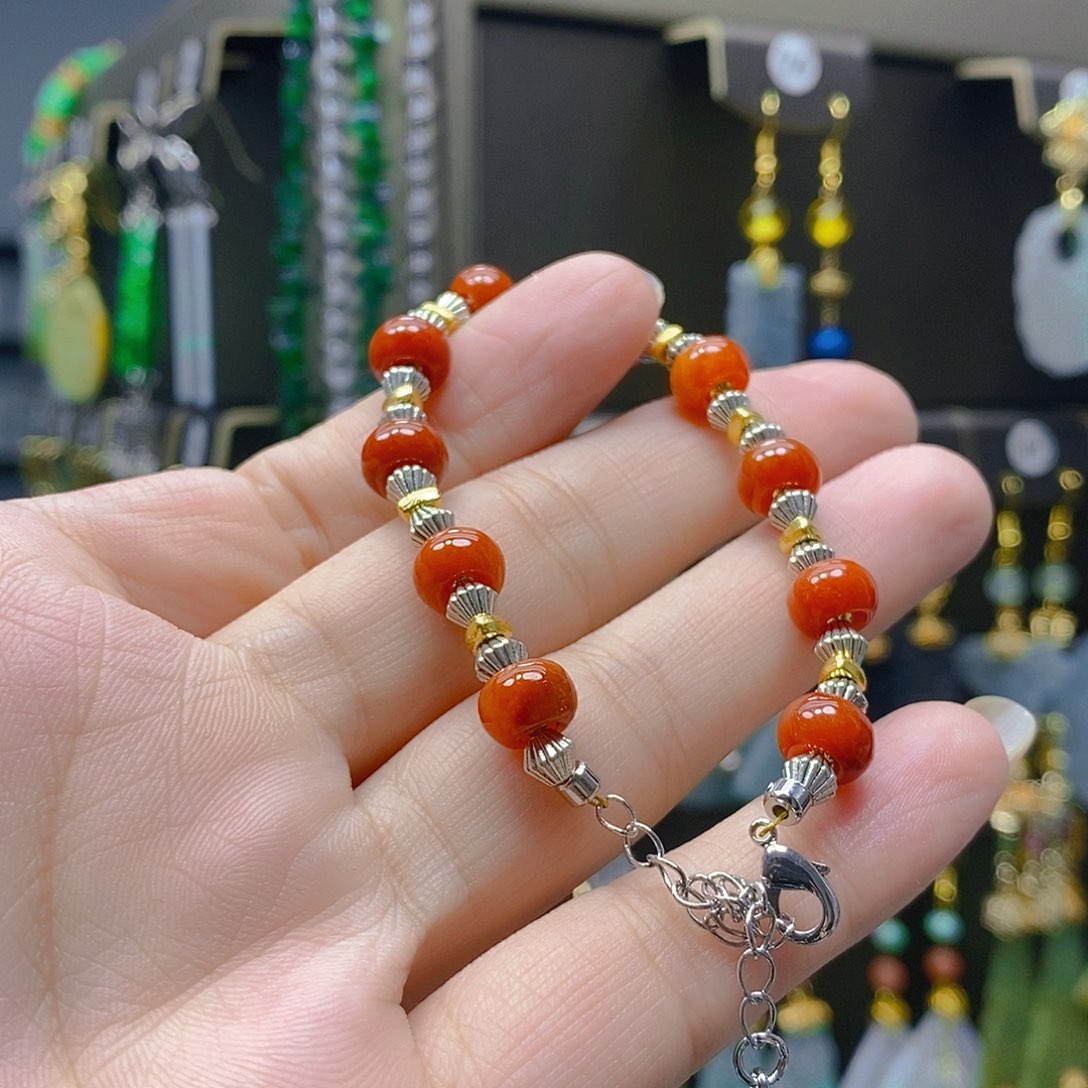未镶嵌翡翠耳饰翡翠