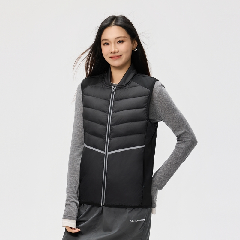 拉夏贝尔保暖秋冬立领常规款纯色羽绒马甲轻薄无束缚简约百搭