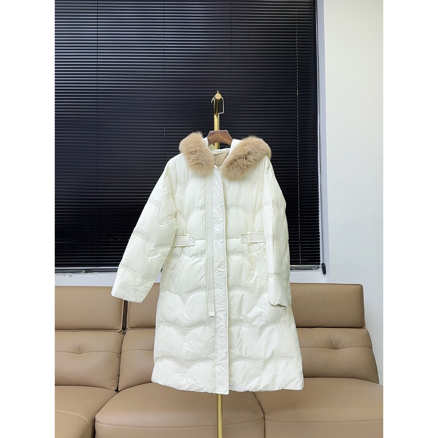 女款MC&ME蓬松保暖90鸭绒羽绒服—白色—021