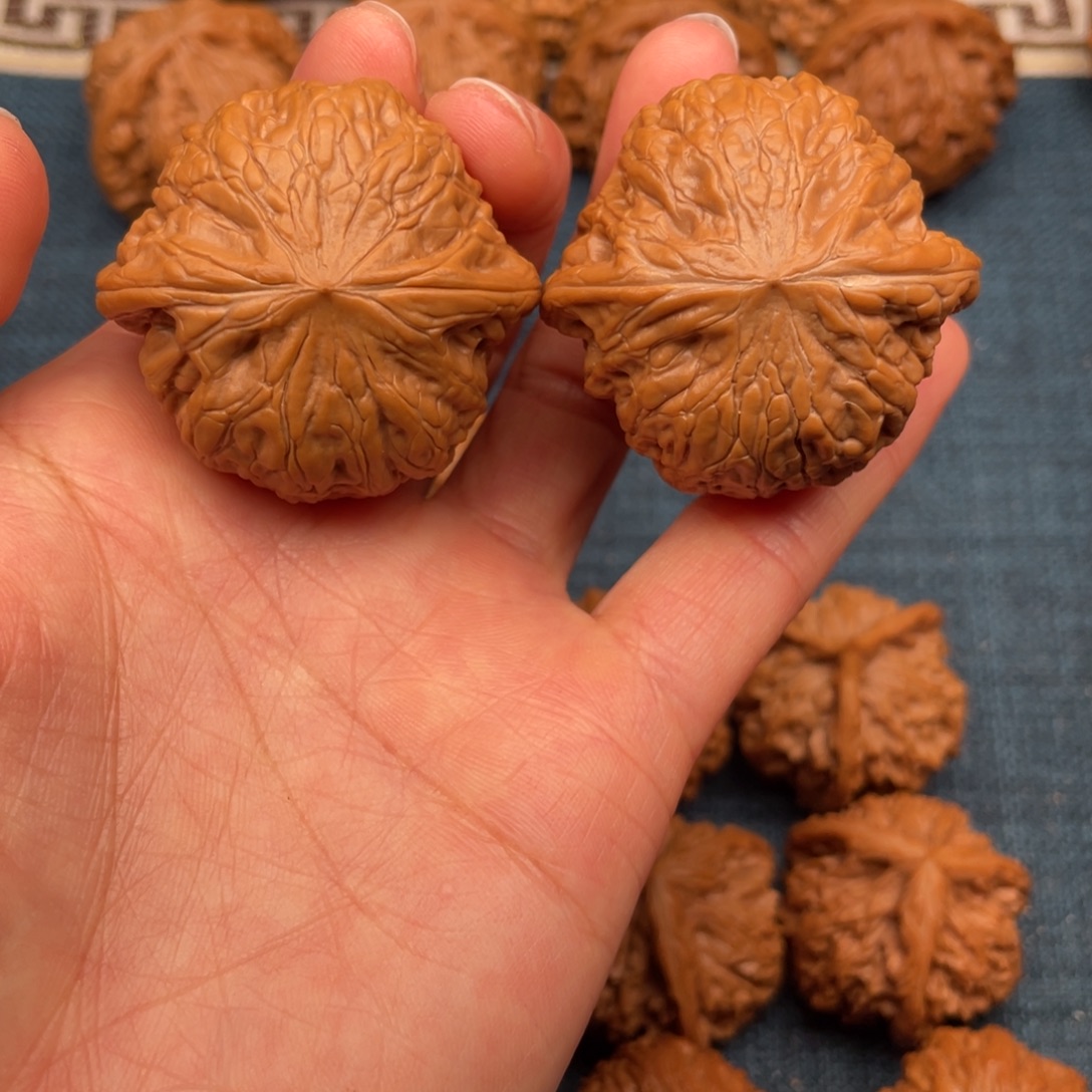 把件文玩核桃41.8全品毕业球铁锤