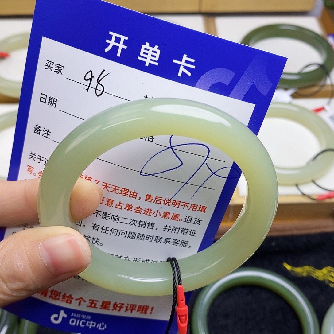 和田玉手镯未镶嵌sy