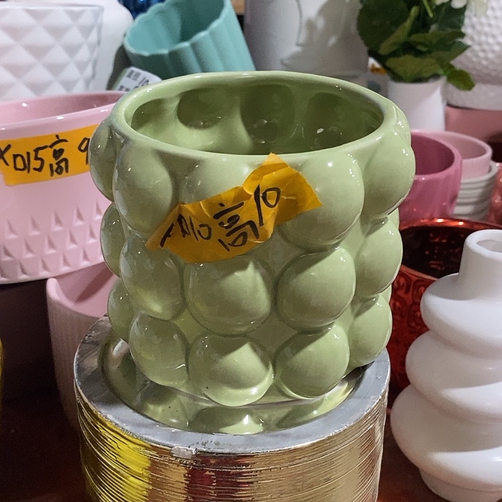 陶瓷花盆有孔 瑕疵介意勿拍 