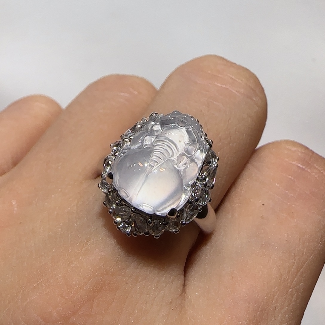 翡翠18K金镶嵌戒指貔貅