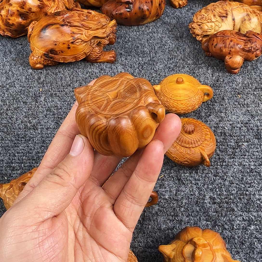 柏木上**丹太行崖柏壶手把件