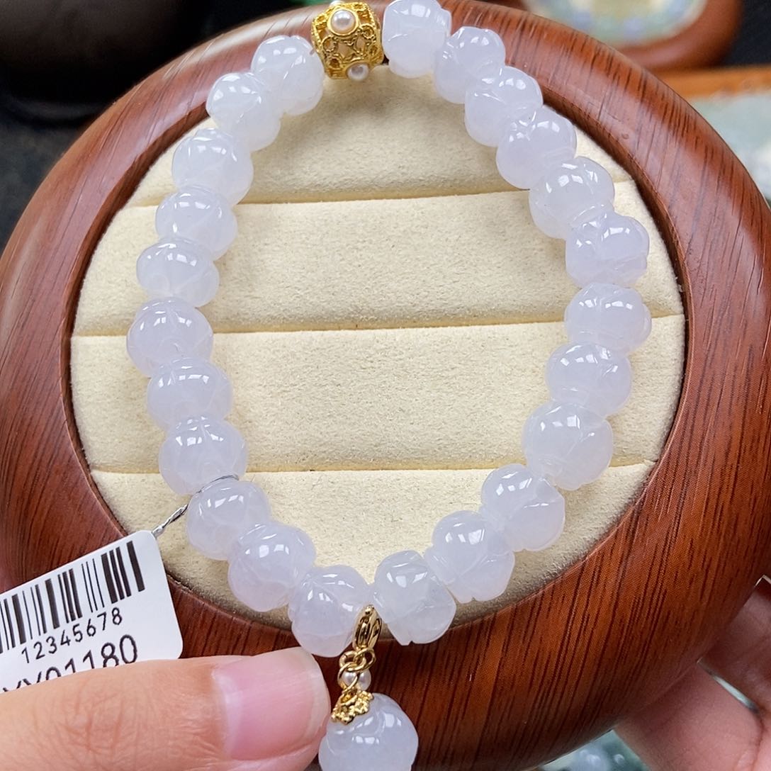 未镶嵌挂件翡翠闪