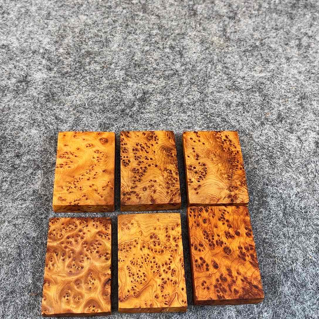 柏木（崖柏）爆满黄金牌子发其一