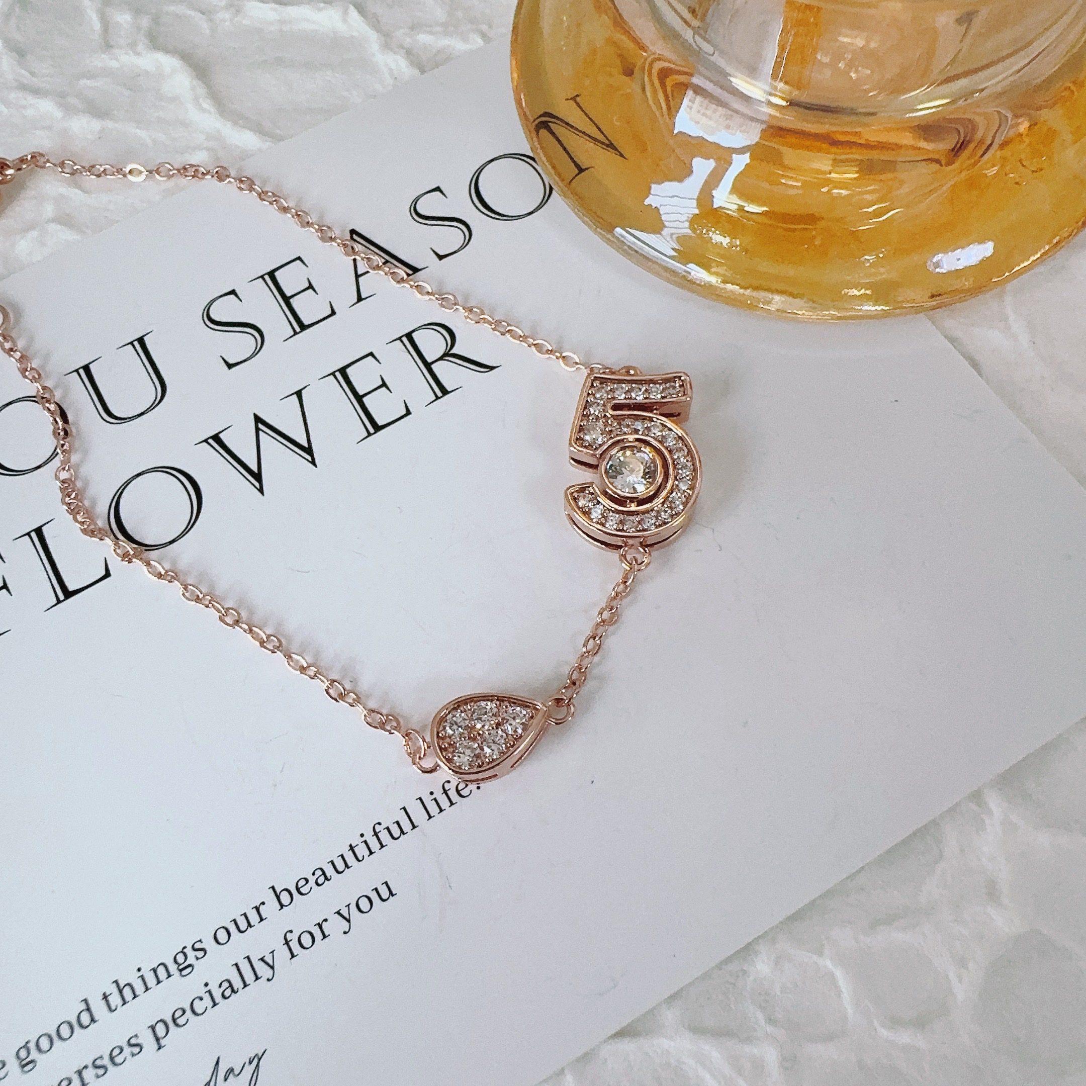 铜合金合成锆石手链 铜合金合成锆石手链 1818 时尚气质数字手链