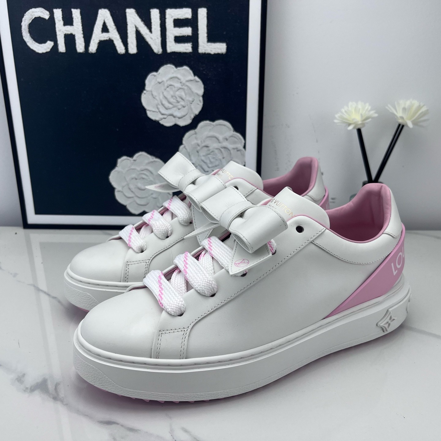 99新 LouisVuitton/路易威登 白粉蝴蝶结板鞋 38码/jm02246