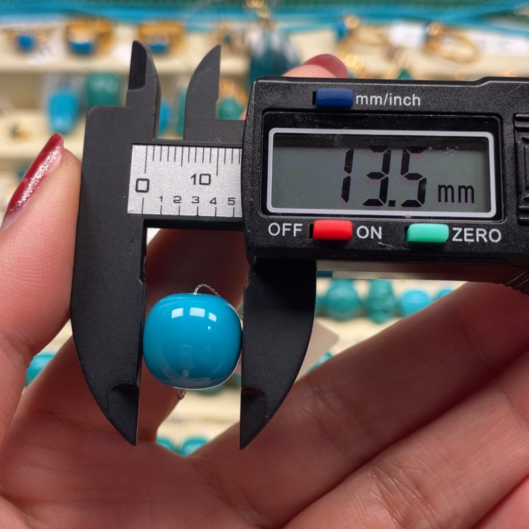 未镶嵌绿松石珠宝奇石老型