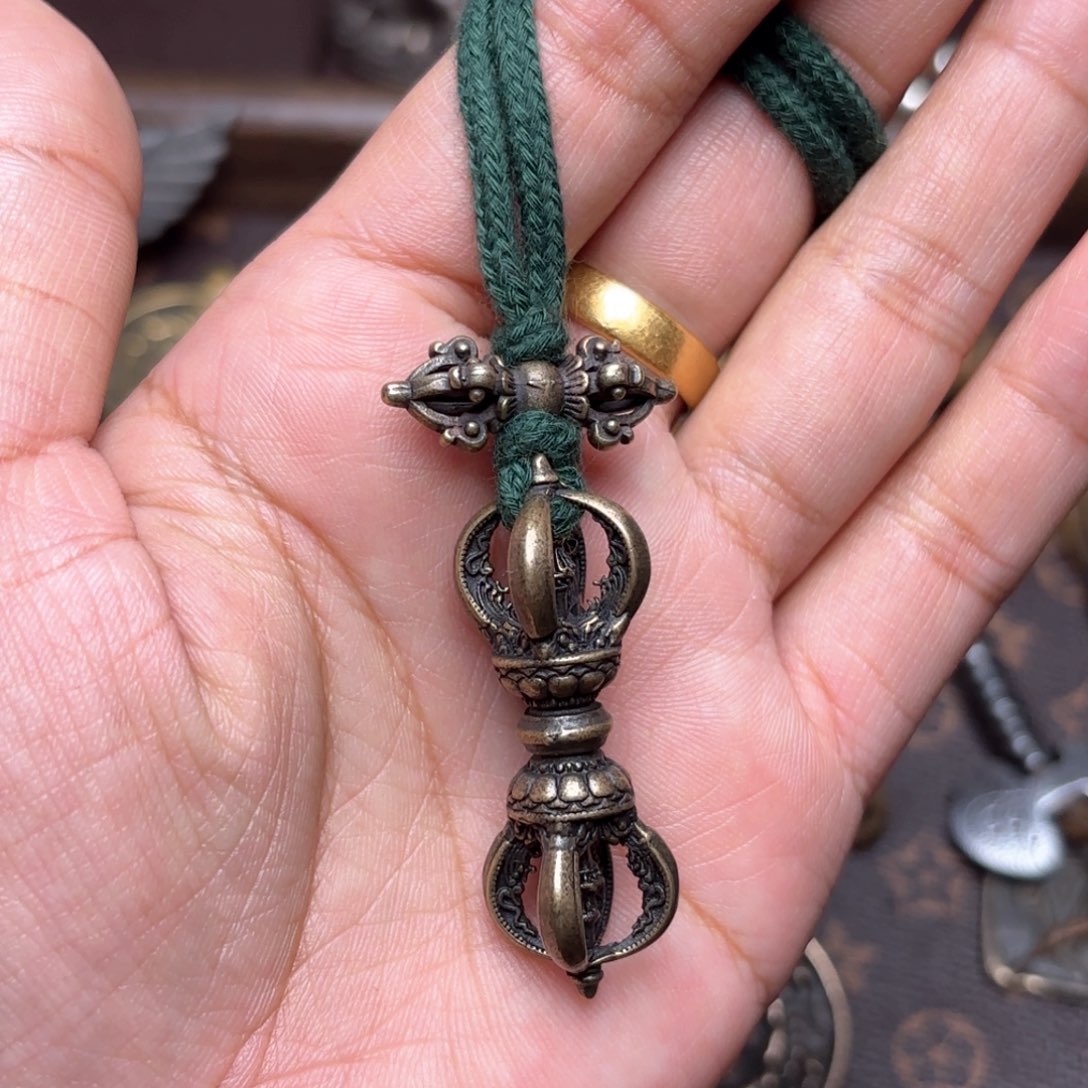 铜星月菩提吊坠项链