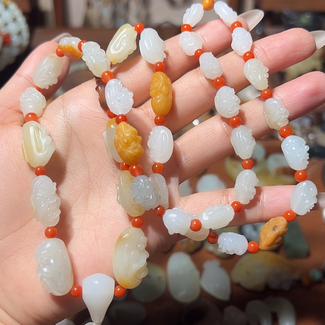 和田玉颈饰未镶嵌