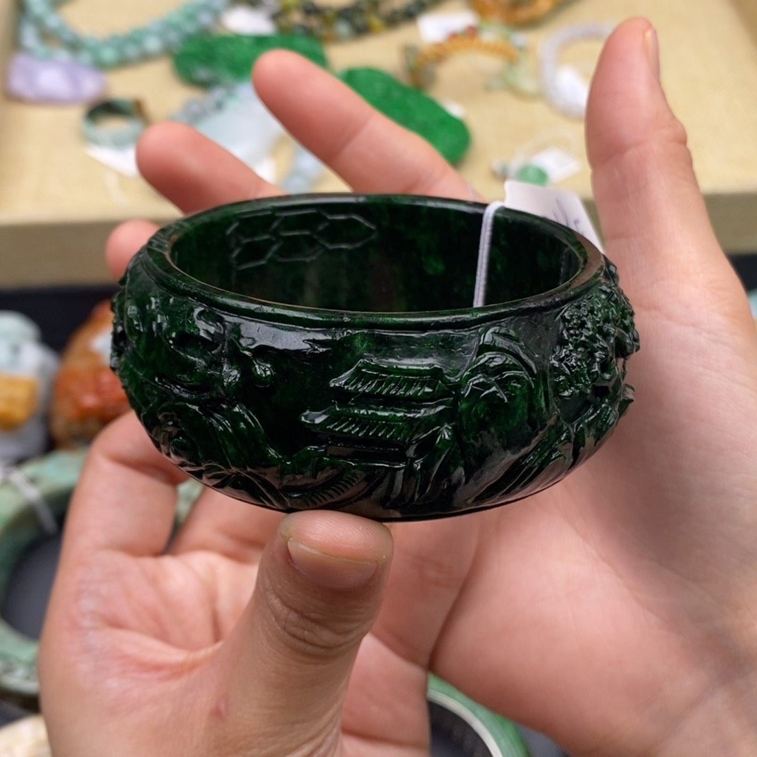 翡翠手镯未镶嵌59.1圈口2.18F