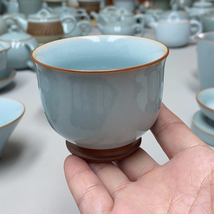 瓷微瑕提梁杯无礼盒