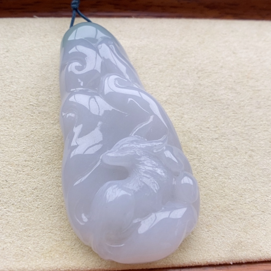 翡翠未镶嵌颈饰吊坠57