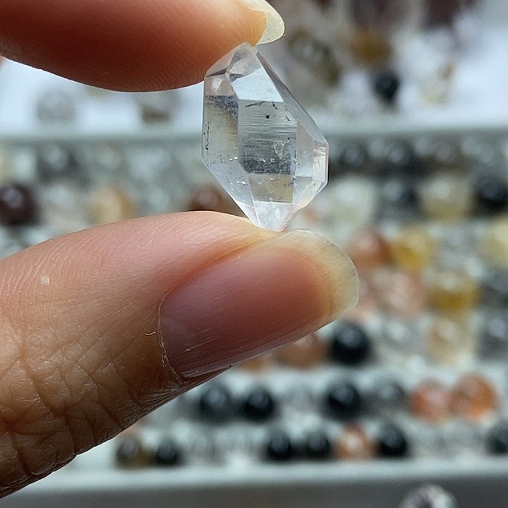 水晶颈饰未镶嵌双尖闪灵钻