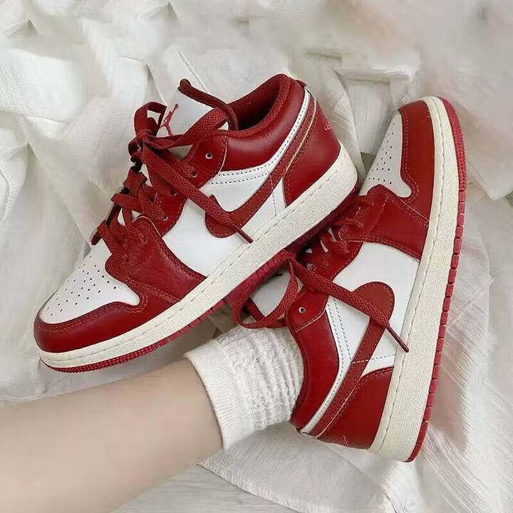宝宸NIKE耐克 Air Jordan 1 Low AJ1 白红低帮篮球鞋FJ3459-160