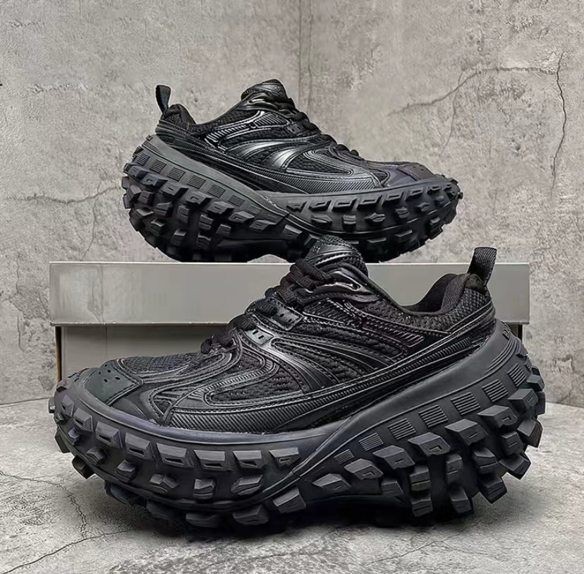 男鞋男士运动鞋时尚户外百搭黑色厚底透气真皮休闲鞋复古潮流潮鞋