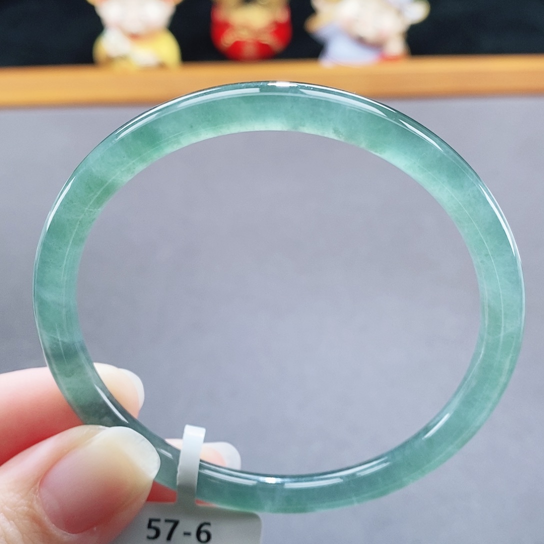 翡翠未镶嵌手镯76