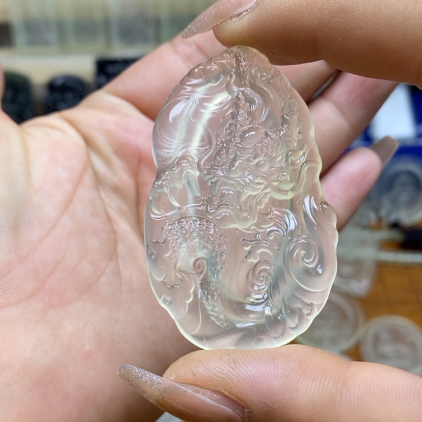 【闪购商品】蛇纹石玉未镶嵌颈饰
