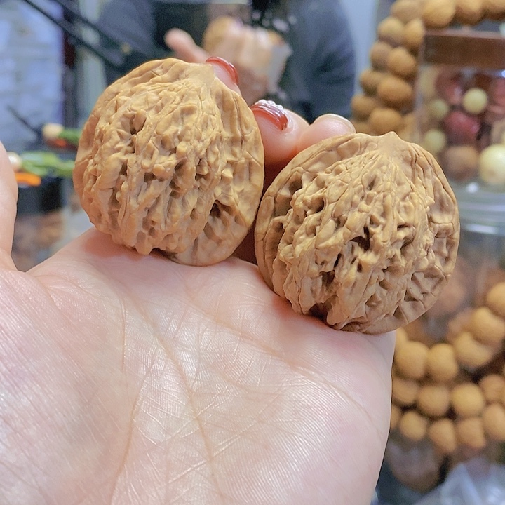 【闪购商品】文玩核桃把件42虎头