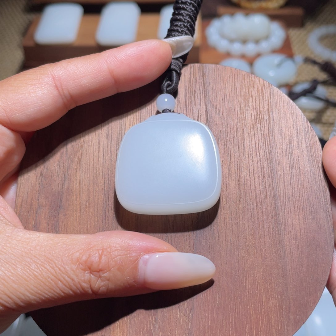 未镶嵌手链和田玉