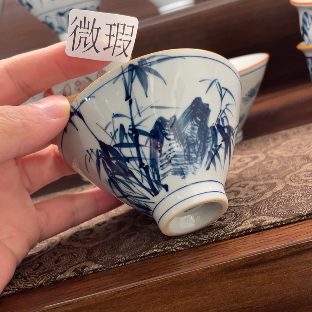 釉下手绘茶具微瑕