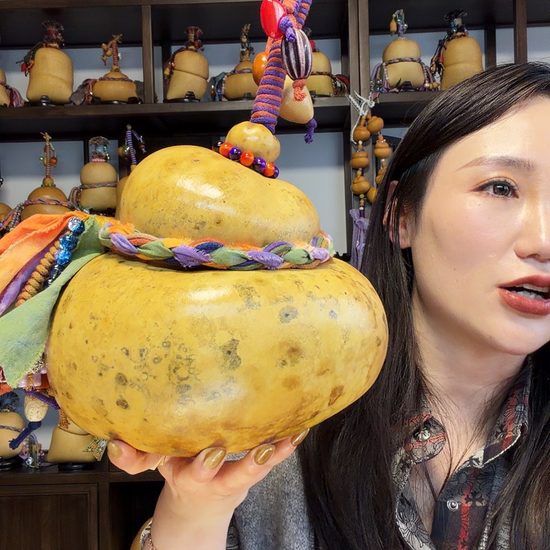 新***彦花皮钱袋子葫芦摆件