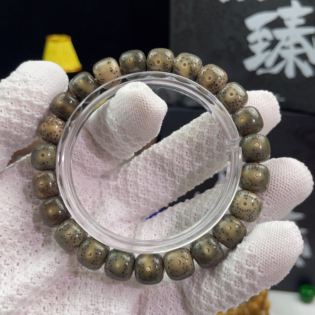 吊坠星月菩提帝王绿正月10×9