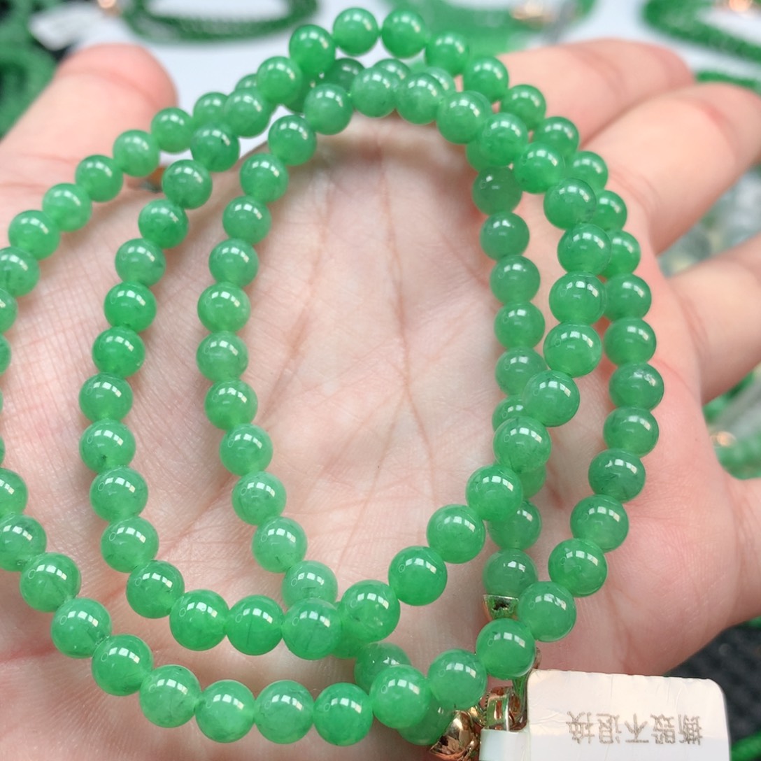 翡翠手链未镶嵌翡翠