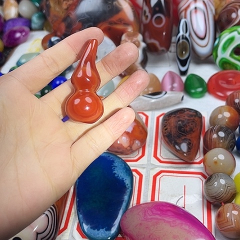 玛瑙/玉髓颈饰未镶嵌