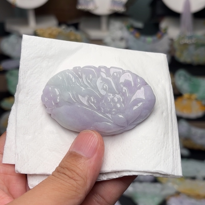 翡翠未镶嵌颈饰吊坠