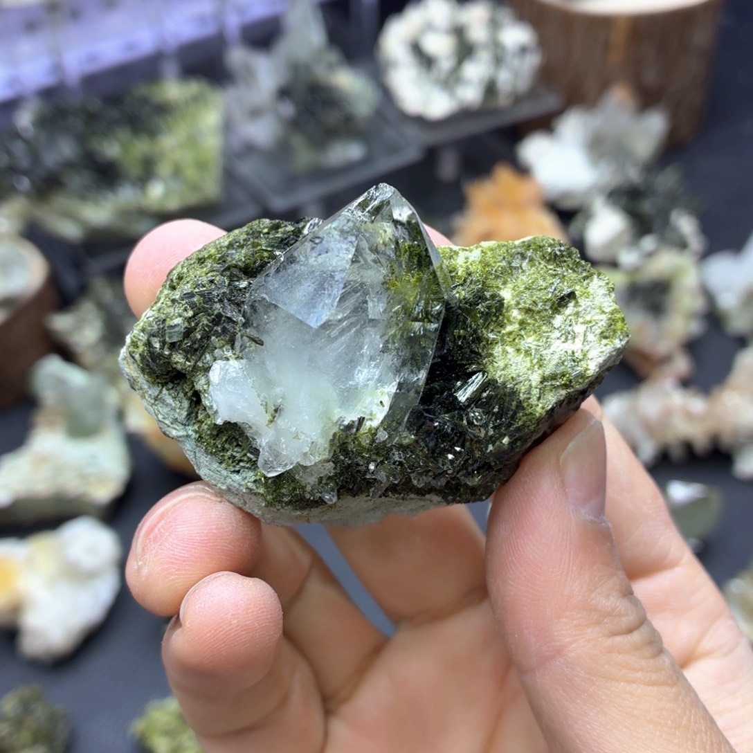 石材单晶超透绿帘花园