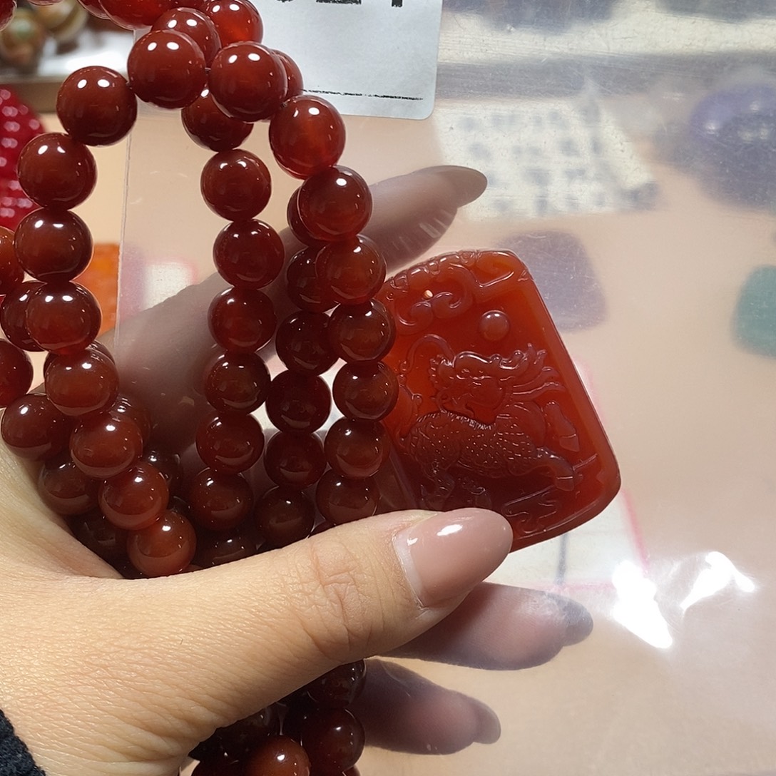 u***4玛瑙/玉髓未镶嵌颈饰