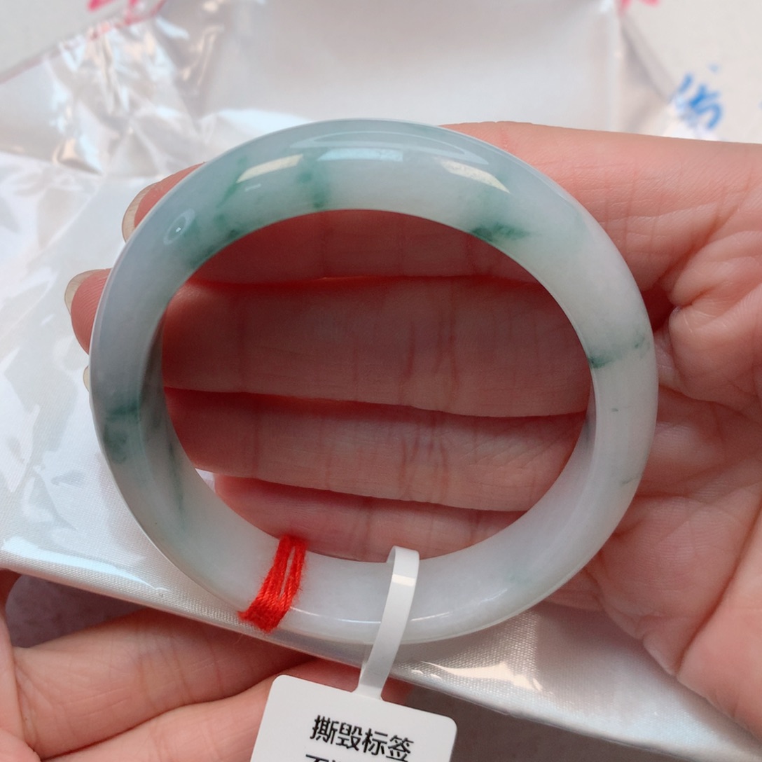 翡翠手镯未镶嵌57贵妃 无纹裂 推荐