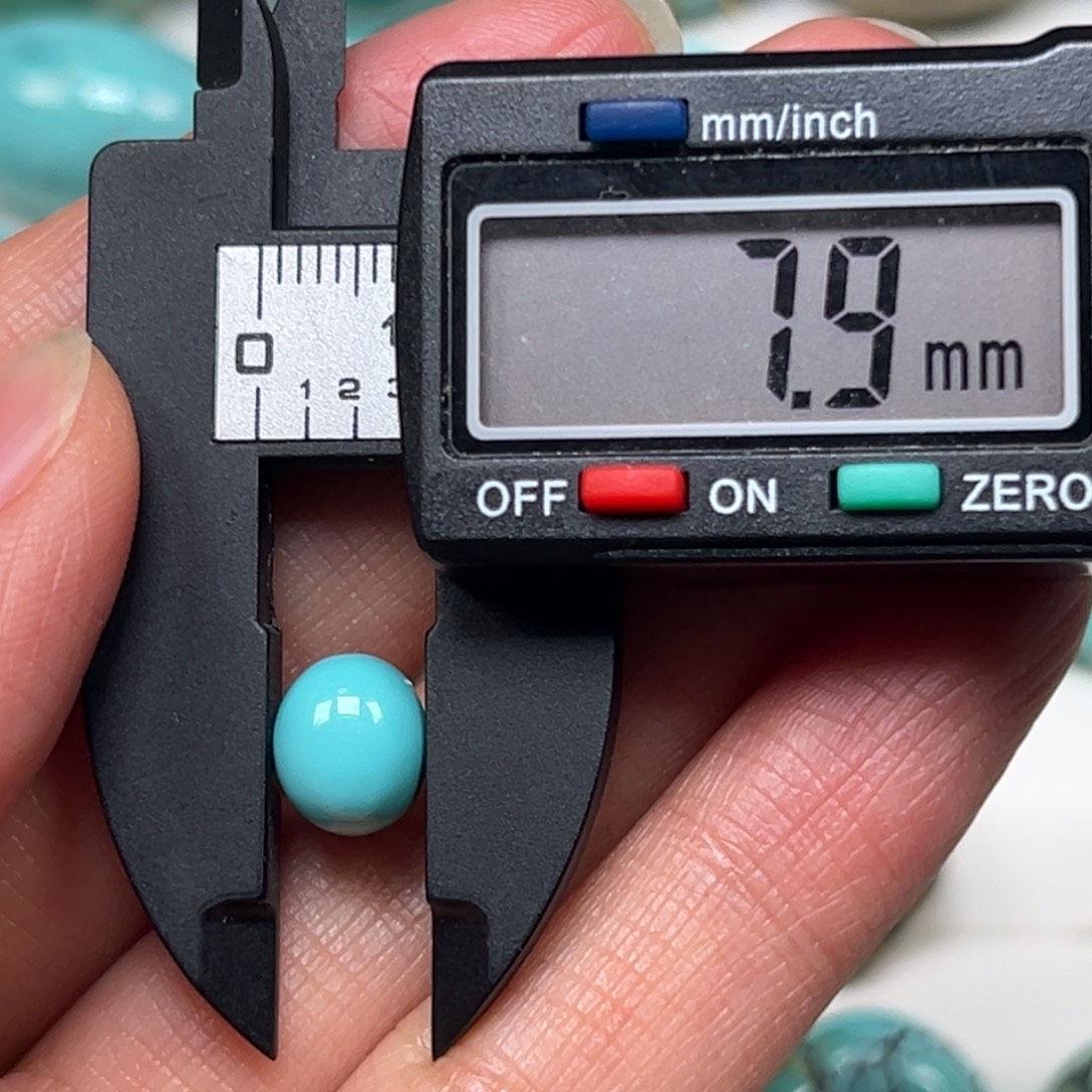 牵***生绿松石未镶嵌珠宝奇石