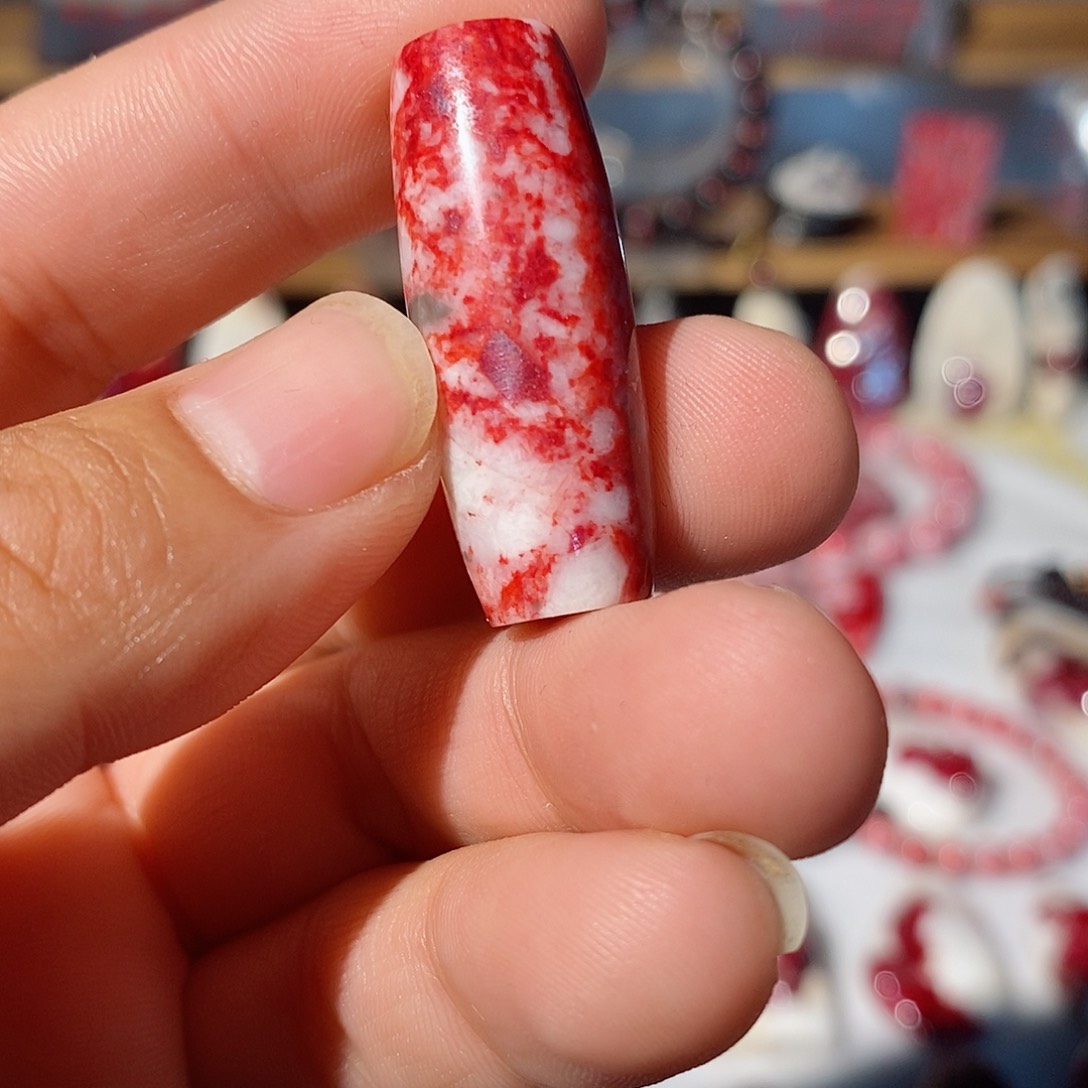 天然辰砂原石桶珠