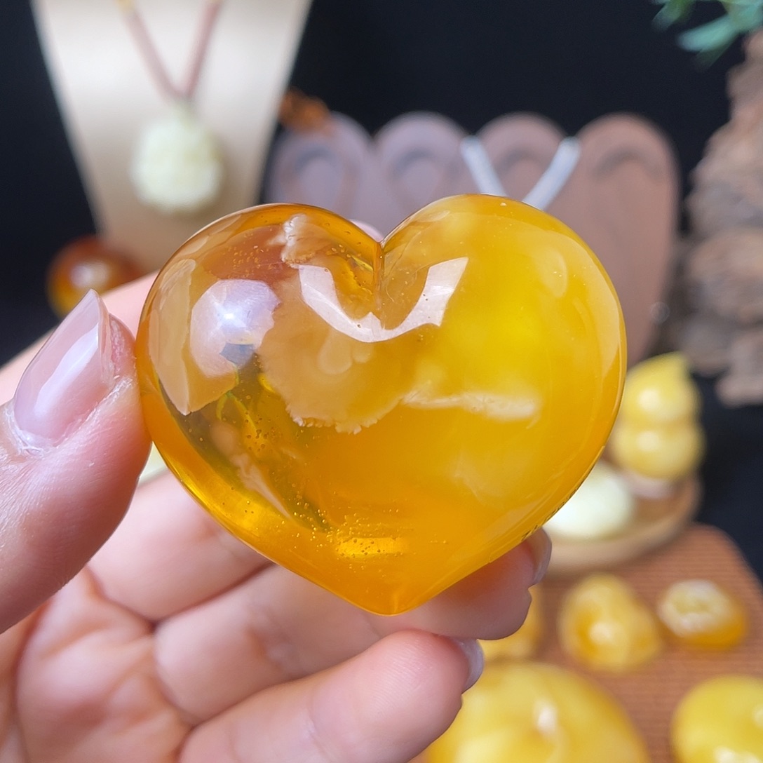 琥珀未镶嵌珠宝奇石植物