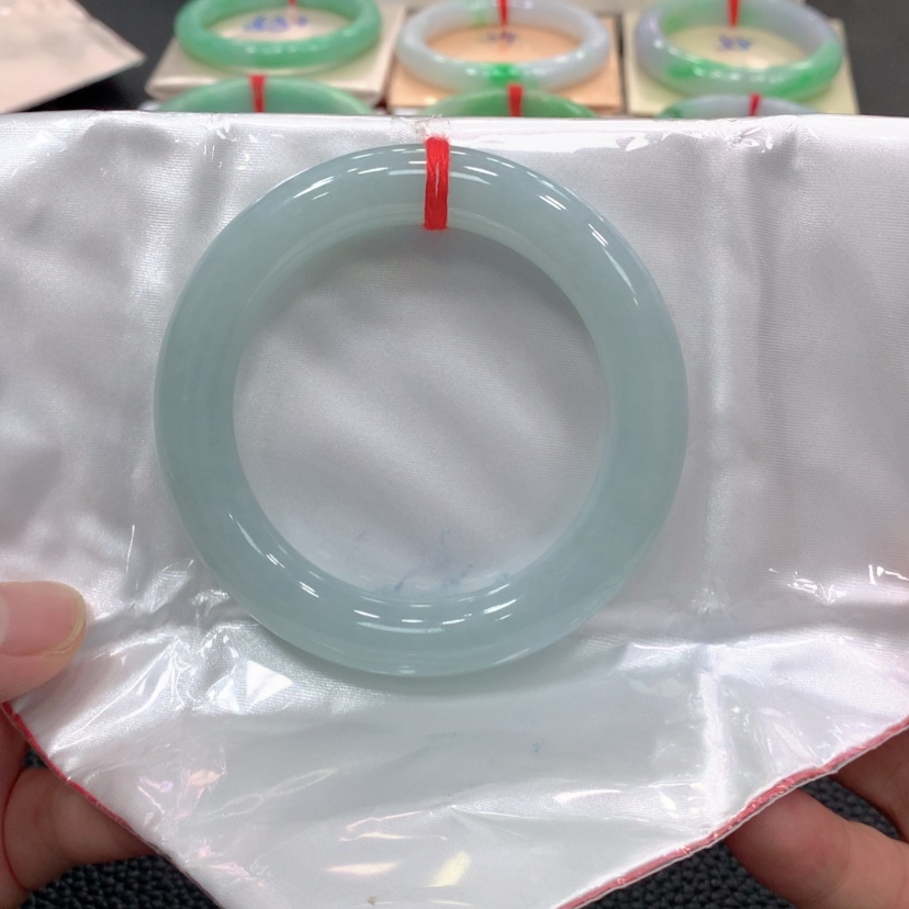 【闪购商品】翡翠手镯未镶嵌翡翠