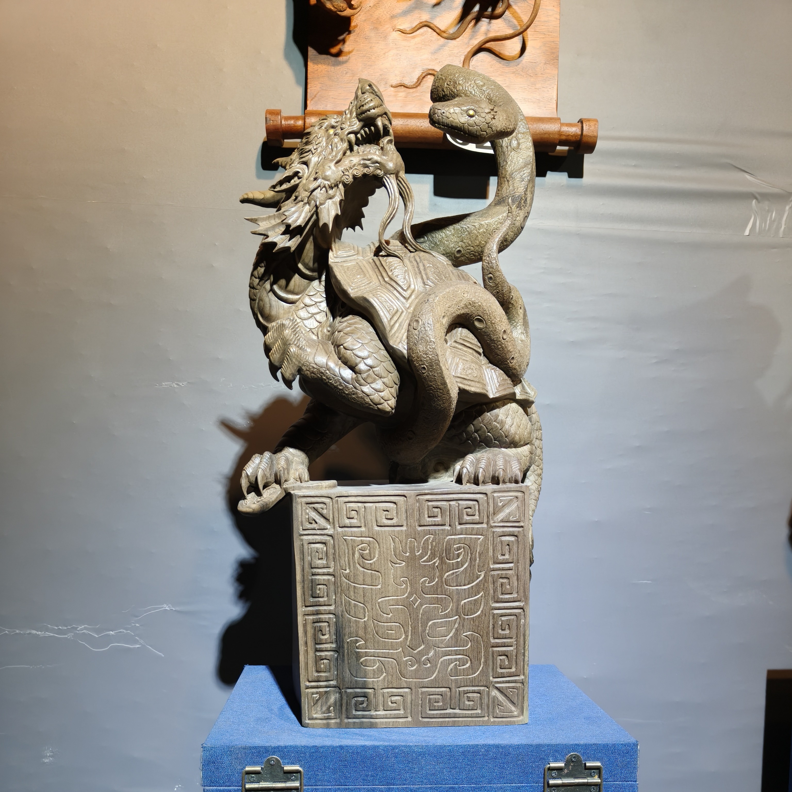四大神兽之一玄武，纯手工木雕金丝楠乌木