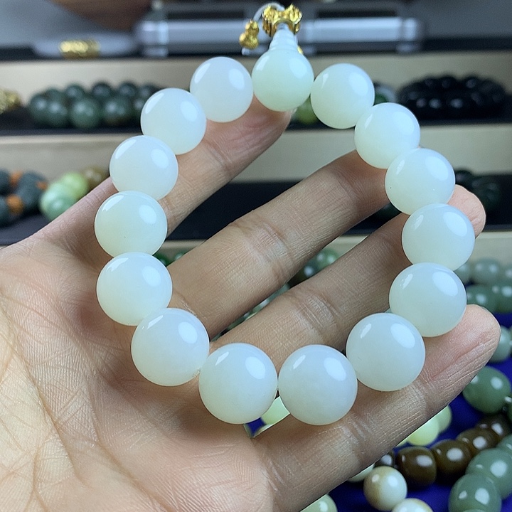 和田玉手串未镶嵌小*军