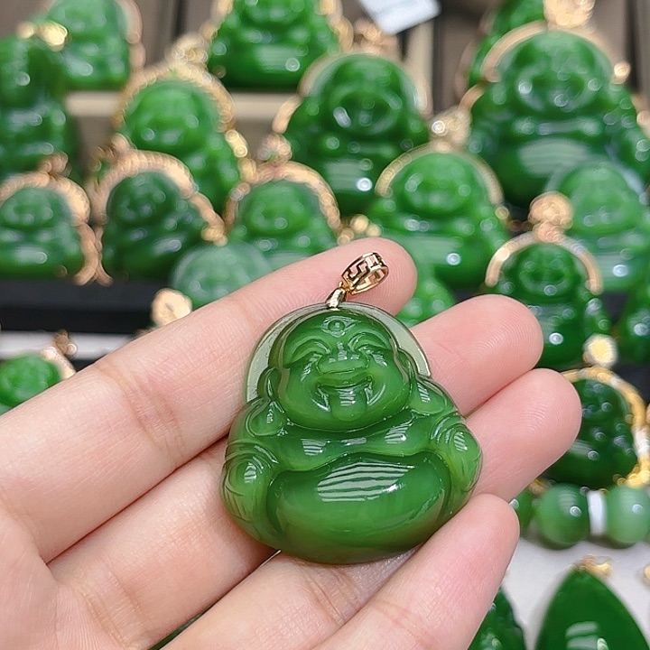 和田玉（碧玉）颈饰18K金镶嵌