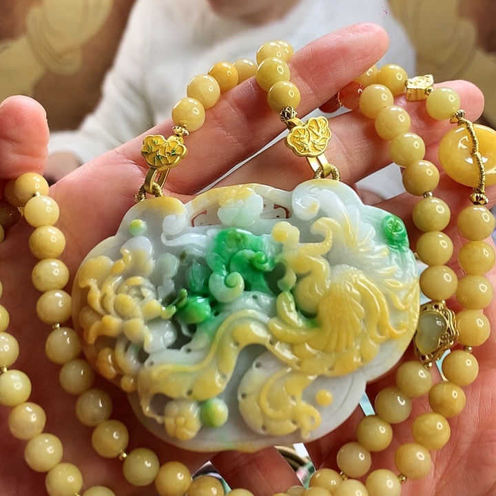 翡翠颈饰未镶嵌吊坠