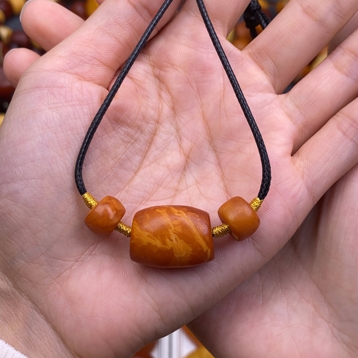 琥珀未镶嵌裸石蜜蜡M