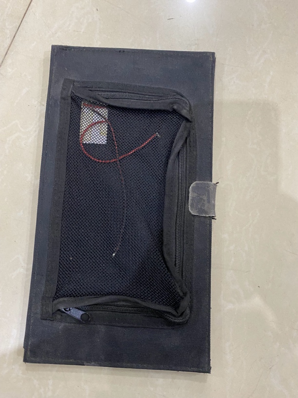 140库存2折叠太阳能光伏板（瑕疵介意勿拍）