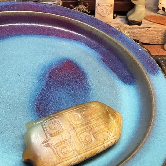 他*聚盛集团董事长