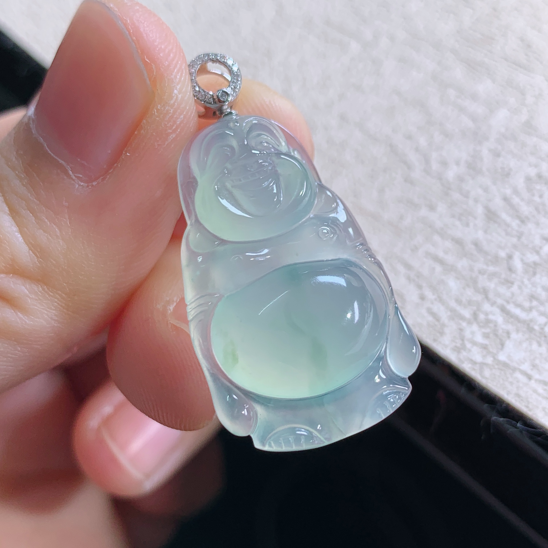 缅甸天然翡翠A货老坑冰种飘花站佛吊坠精品时尚气质29.9*18.7*6