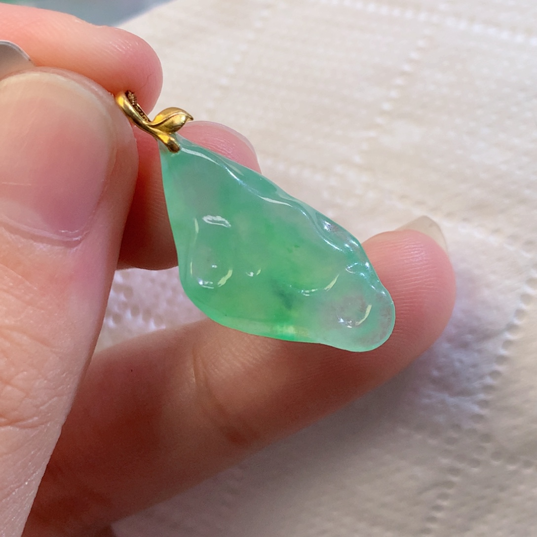 恒****翡翠未镶嵌吊坠(不含链)