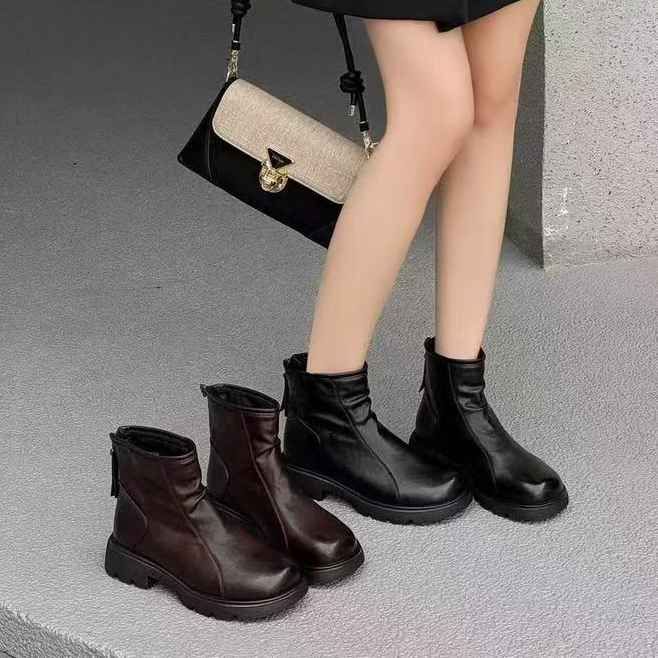 休闲靴子舒适加绒短靴2025秋冬新款女鞋保暖百搭复古皮鞋9505